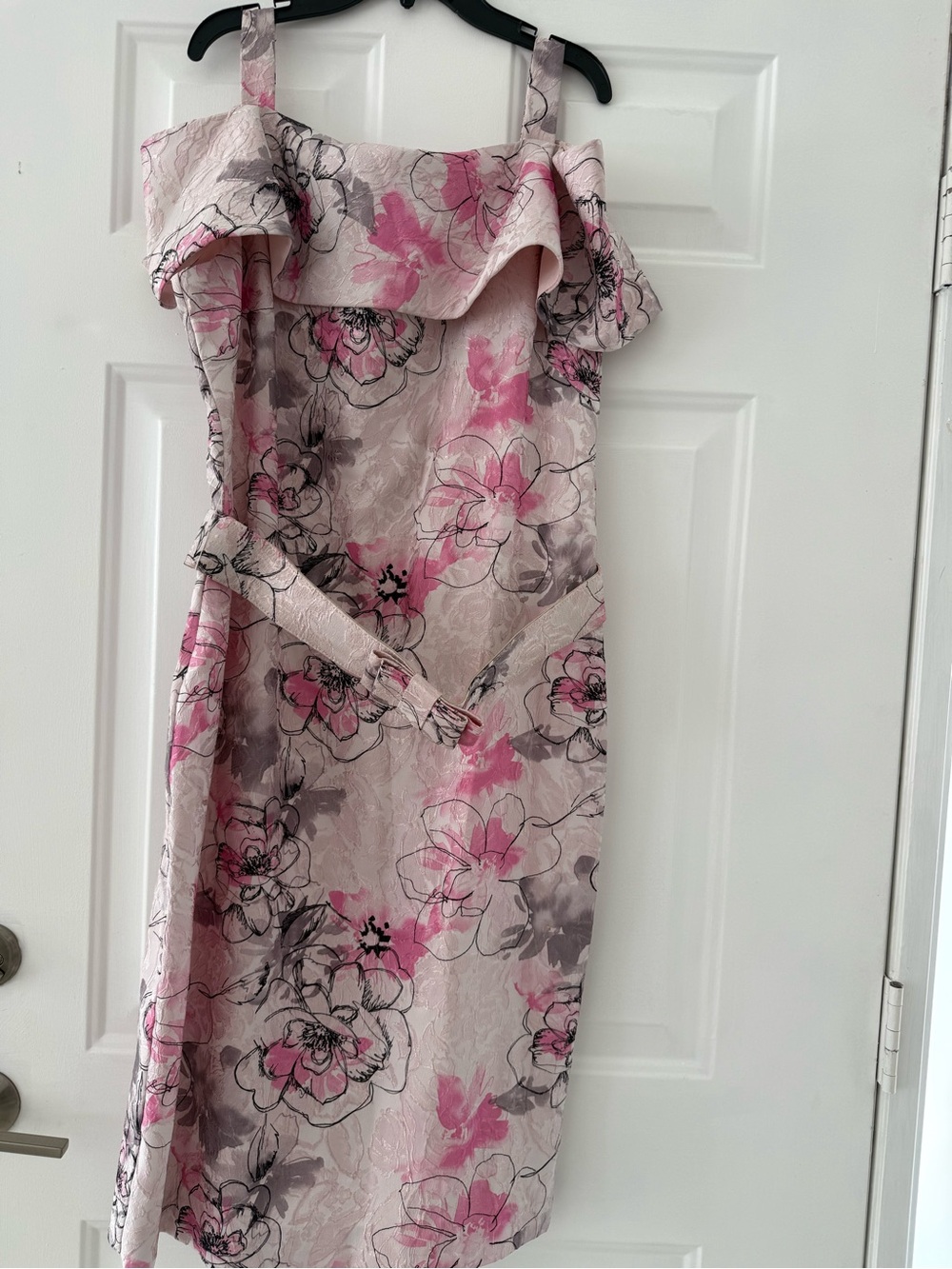 Badgley Mischka Pink and Gray Floral Midi Dress with Ruffle Neck